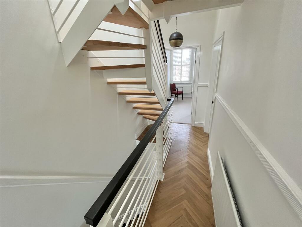 First Floor Landing.jpg