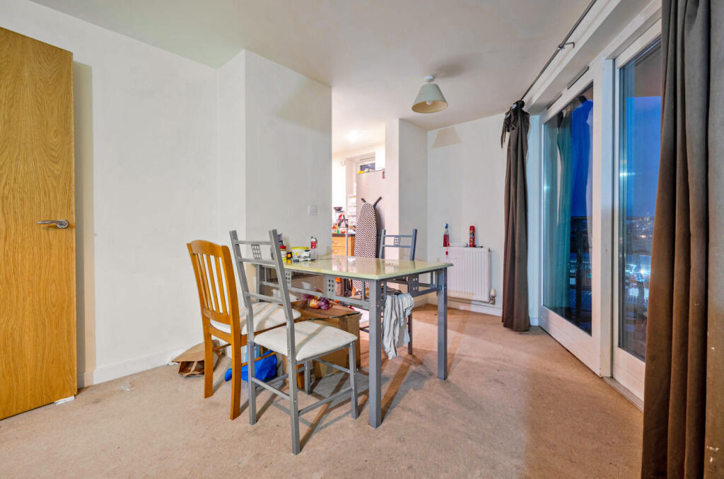 1375186-7-690e369...