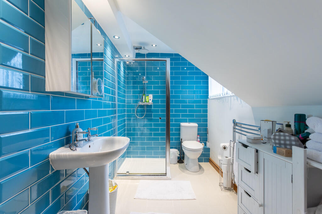 Ensuite Shower Ro...
