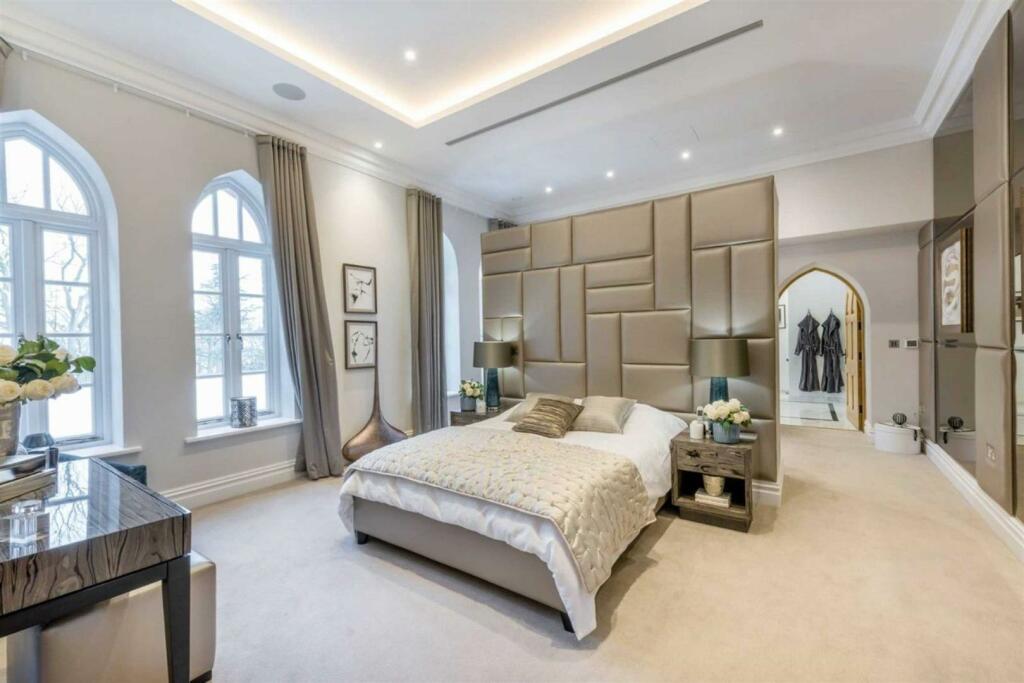 bed 1.jpg
