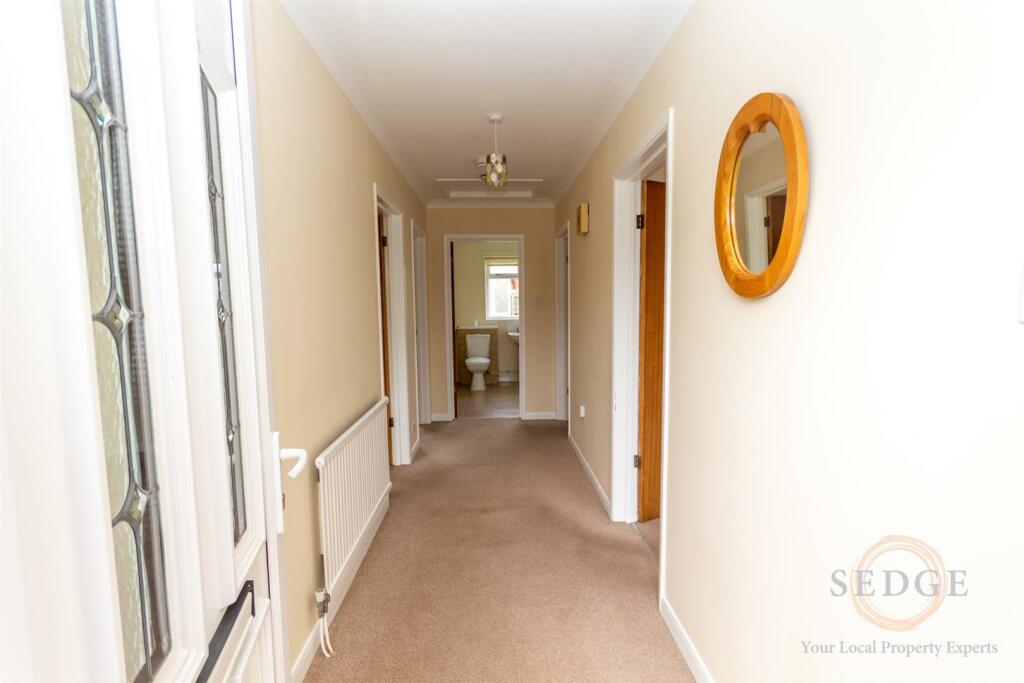 83 bckgate-08.jpg