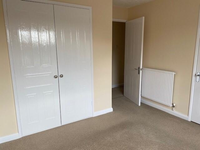 Bedroom 1 (2)
