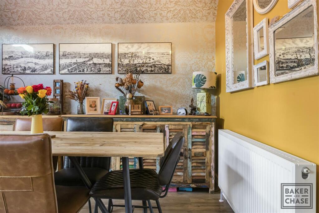 Reception 2/Kitchen (Open Plan)