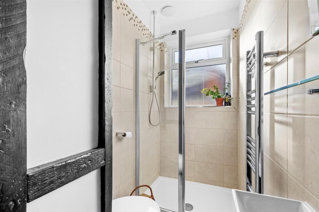 36 Coningsby Rd, HP13 5NY-5.jpg