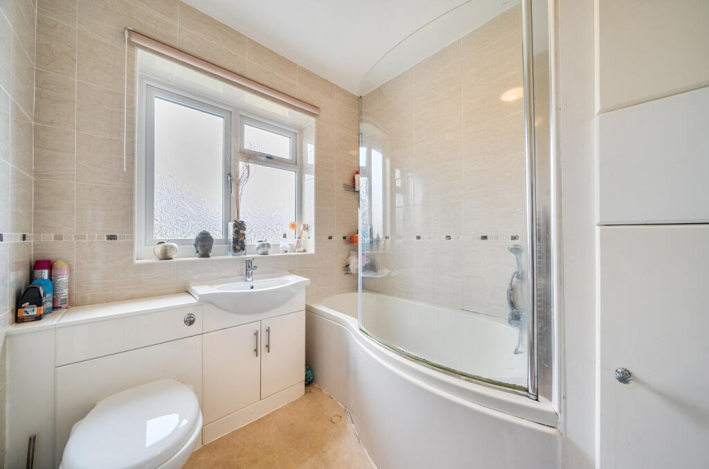 1368861-5-68f2419...