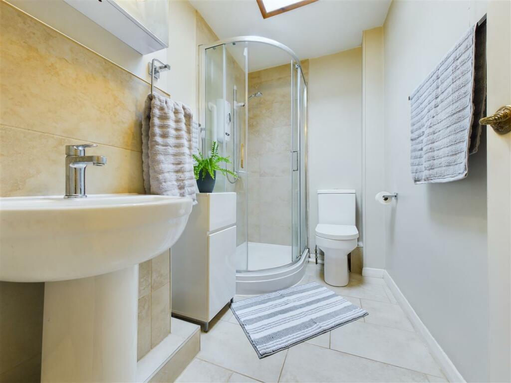 HOUSE BATHROOM