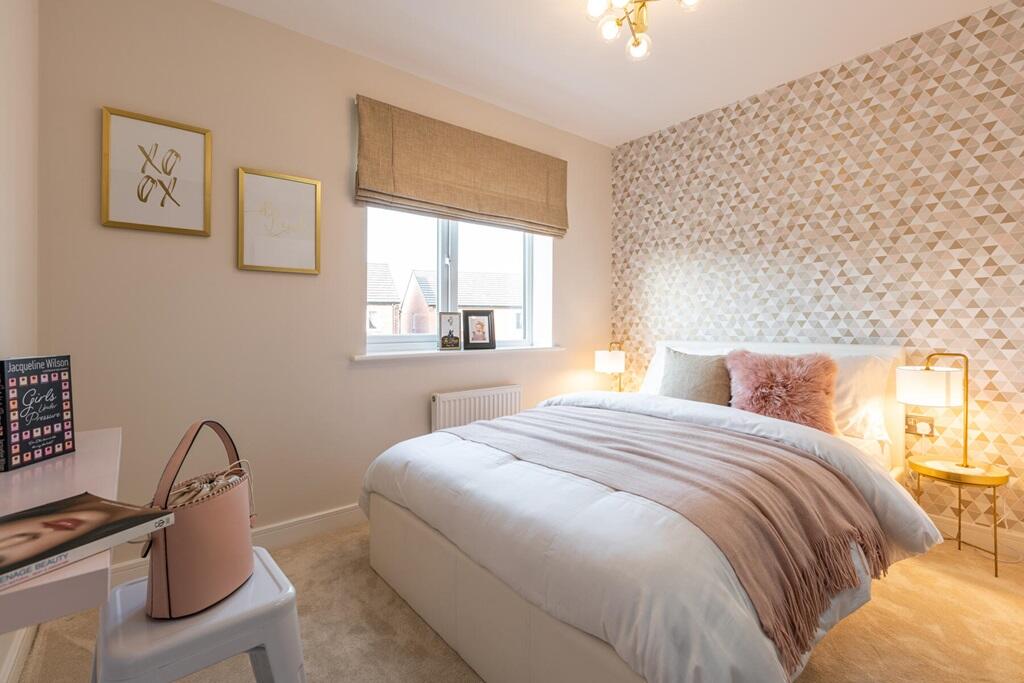 Fourth double bedroom or sizeable single