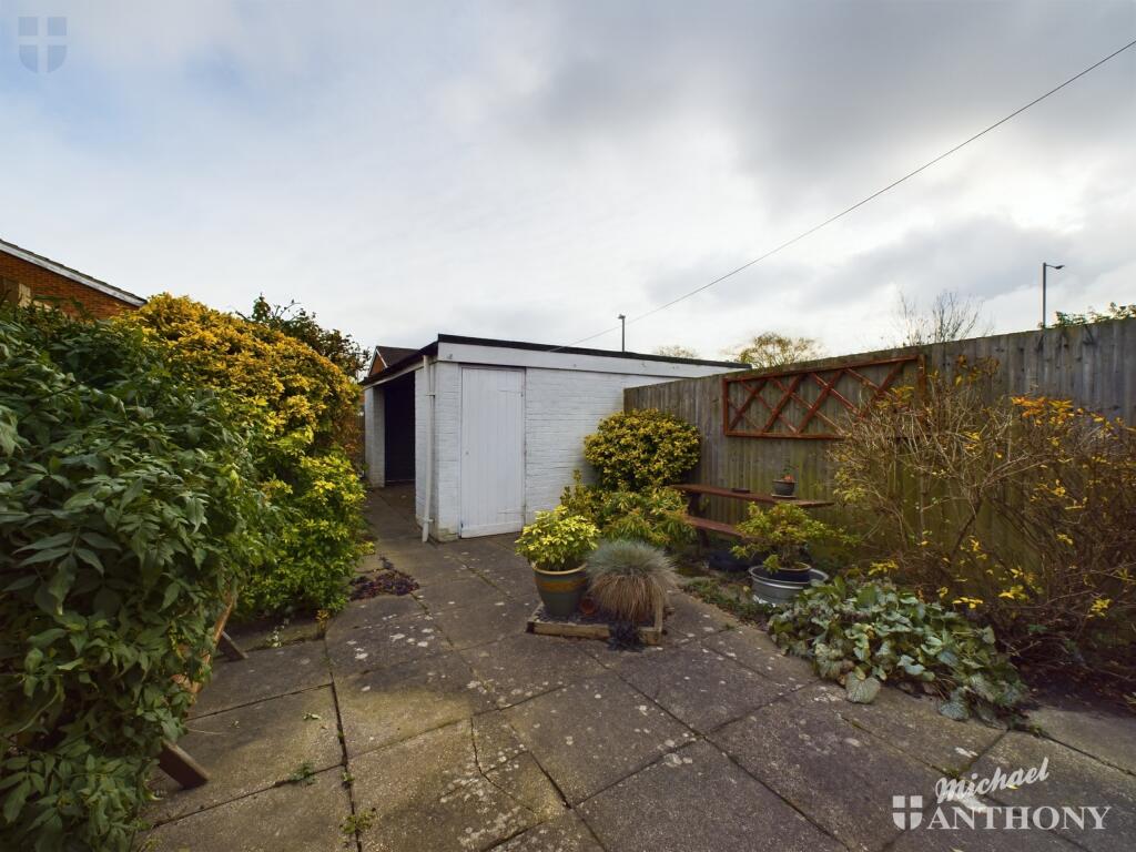 CAM03218G0-PR0454-STILL011