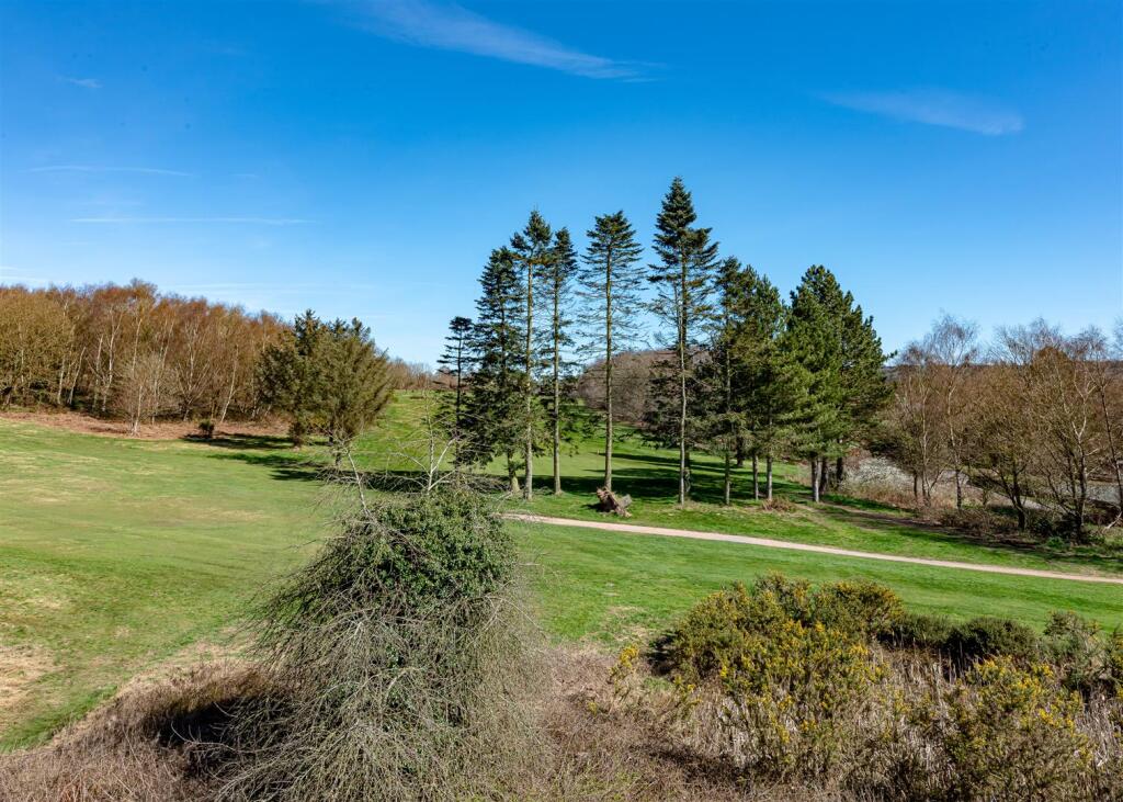 62 Sedgley Road-view.jpg