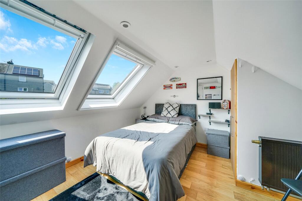 Bedroom - Top Floor