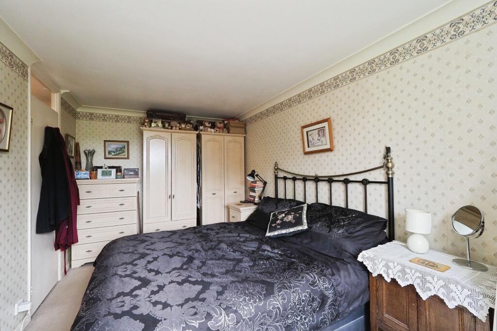 Large Double Bedroom