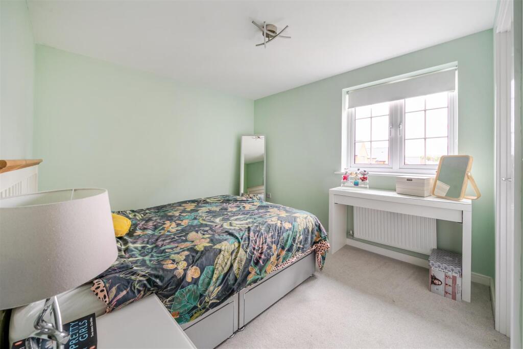 55 Saxon Way, Towcester (27).jpg