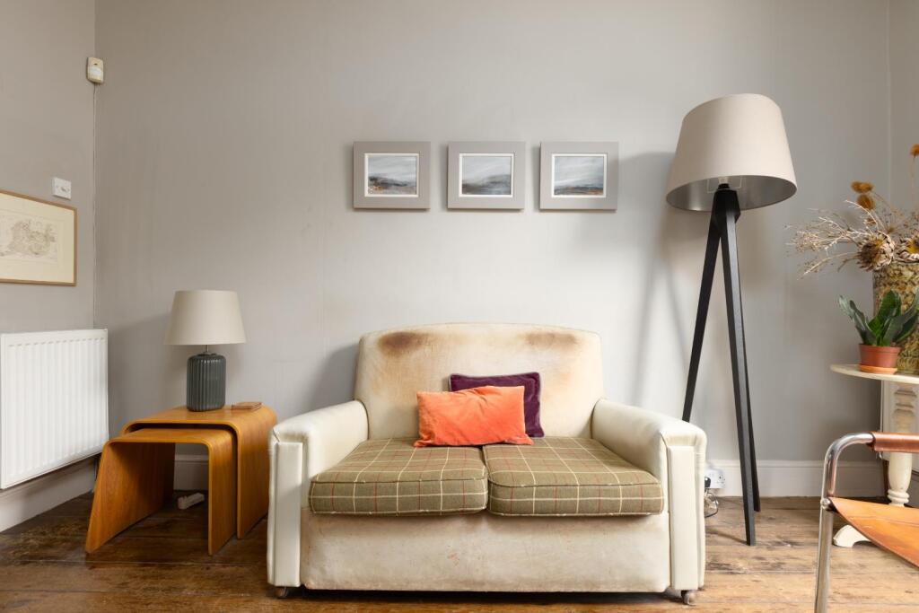 99 Lower Cheltenham Place-7.jpg