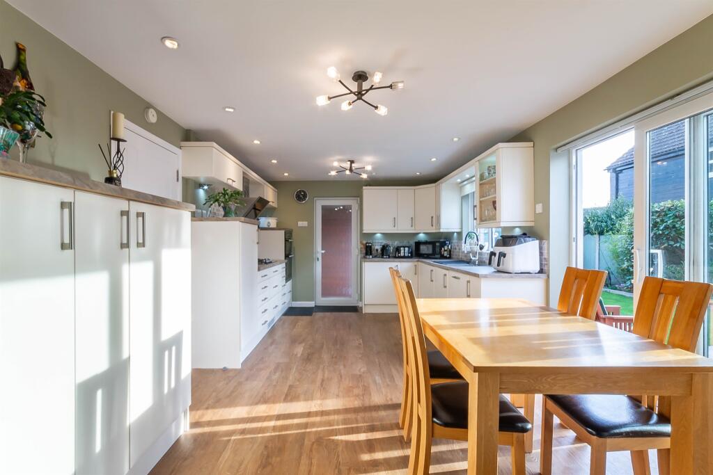 Kitchen Diner