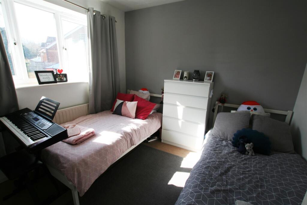 wiselackplace,11bed2.JPG