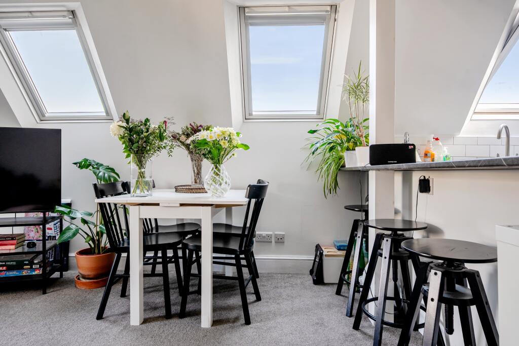 1362554-16-68e3af86d