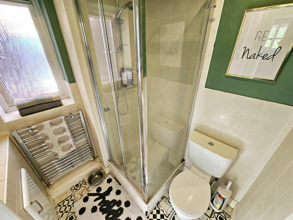 e09de1c6-dfb2-4a08-ada5-fba55b7d51cf