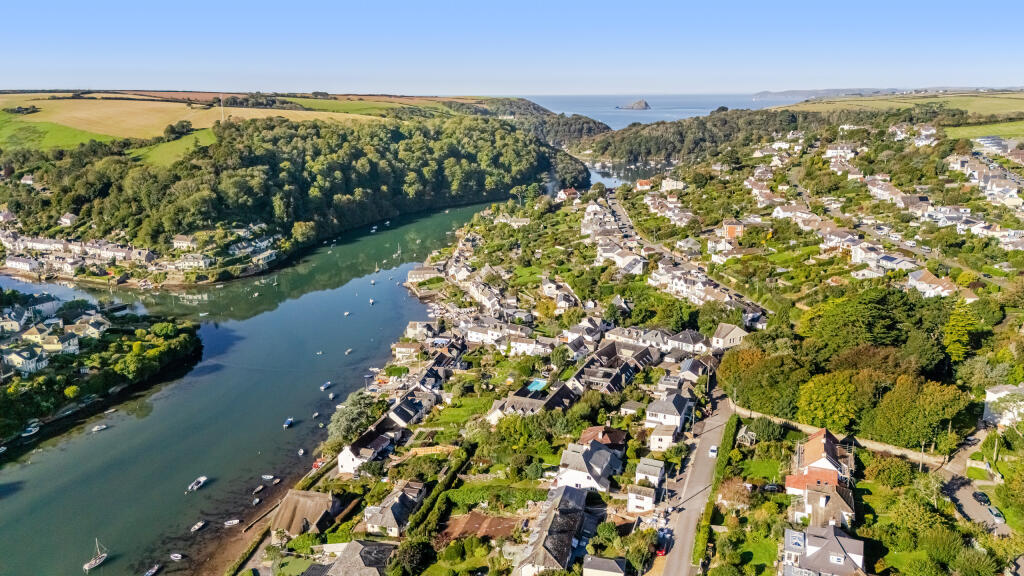 A12 - Newton Ferrers, Spinnakers - 250923