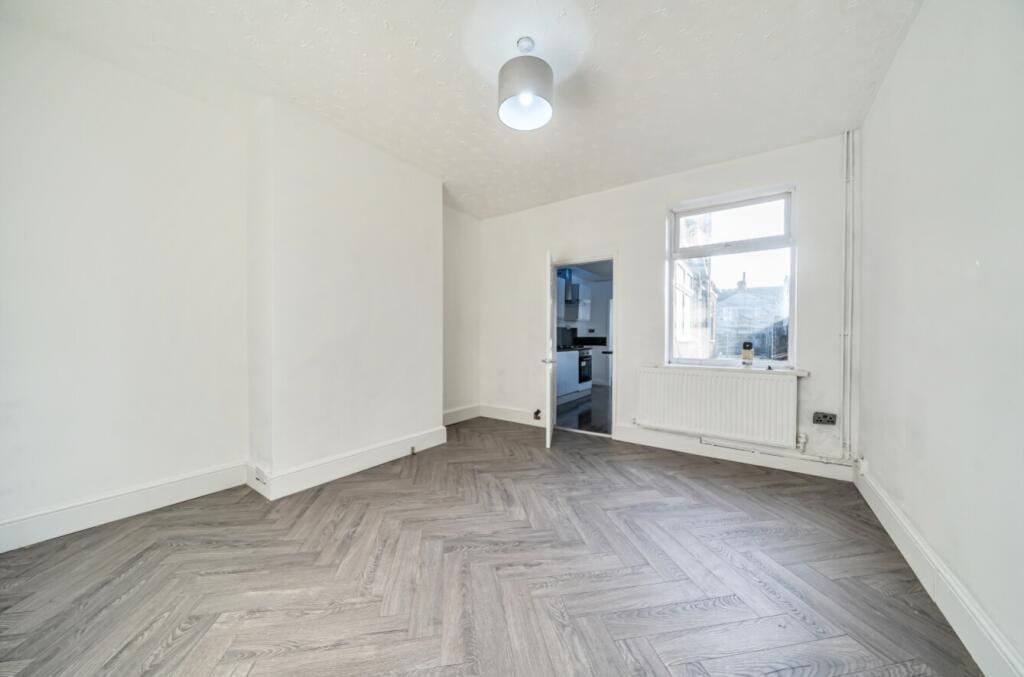 1388097-16-6933040a77e30