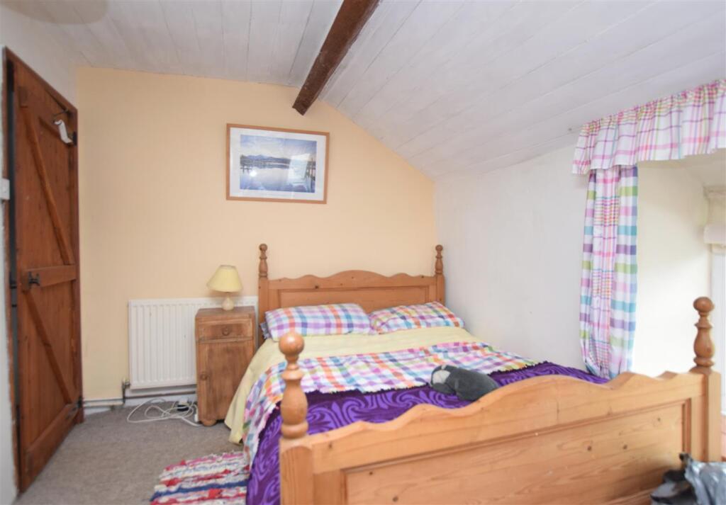 Bedroom 2 V2.JPG