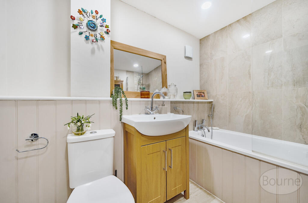 ae0c93e6-a528-49c...