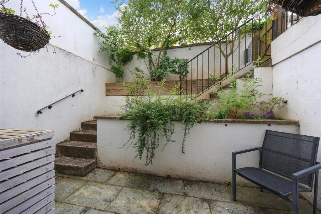 26B West Park 16.JPG