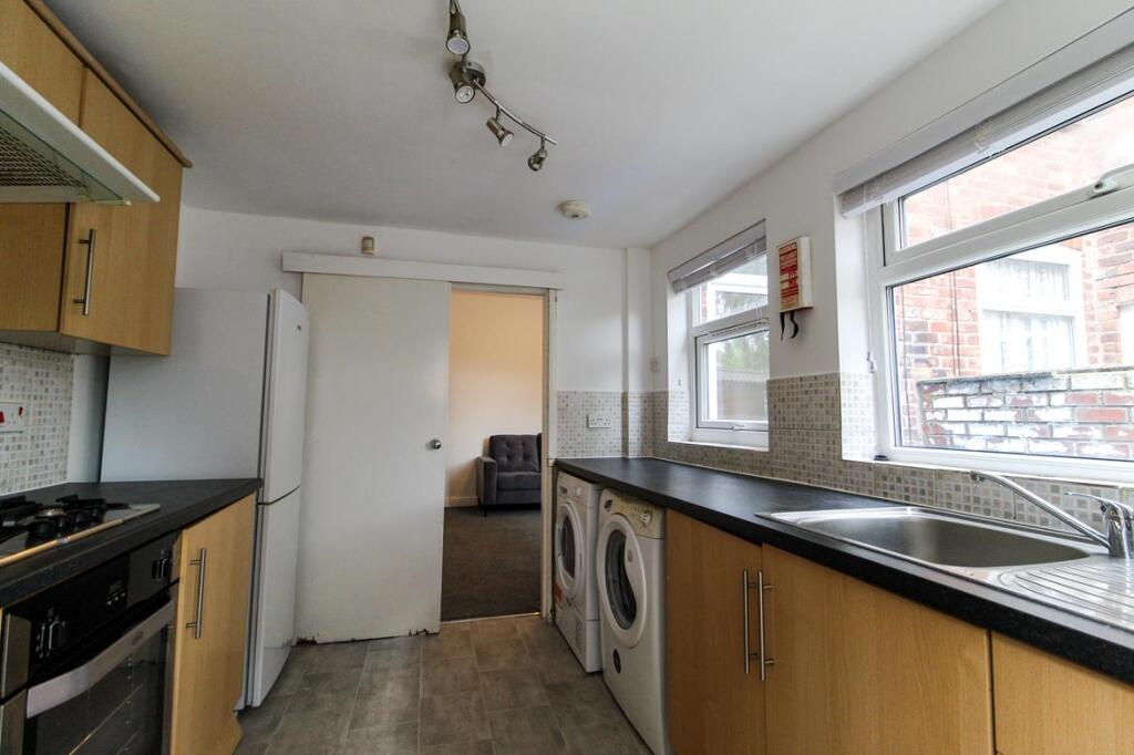 Kitchen (1)