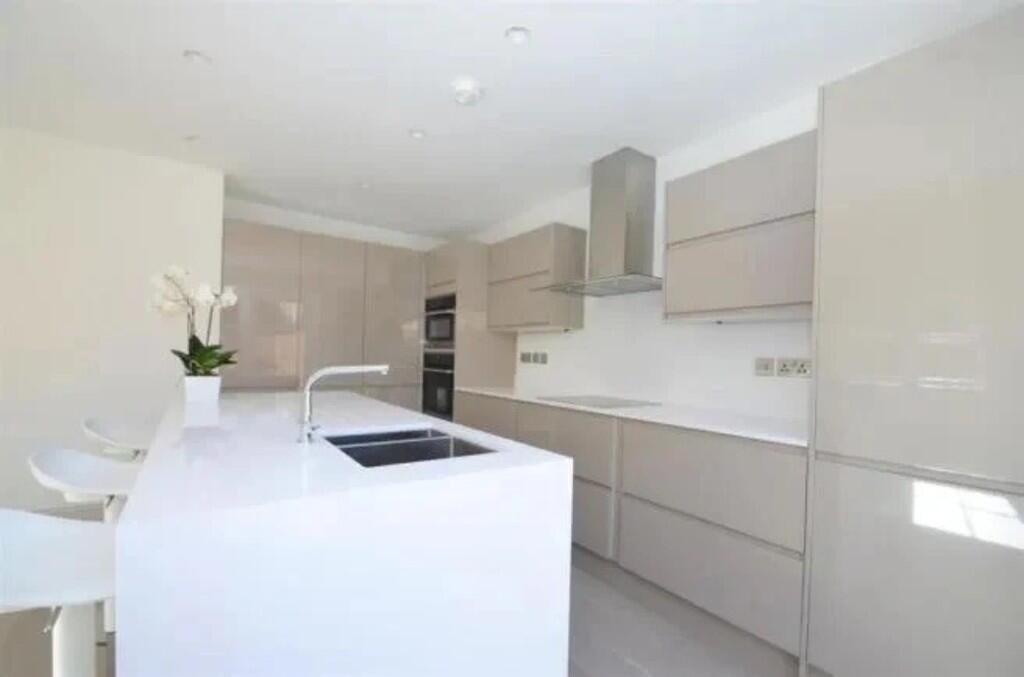 ickenham - kitche...