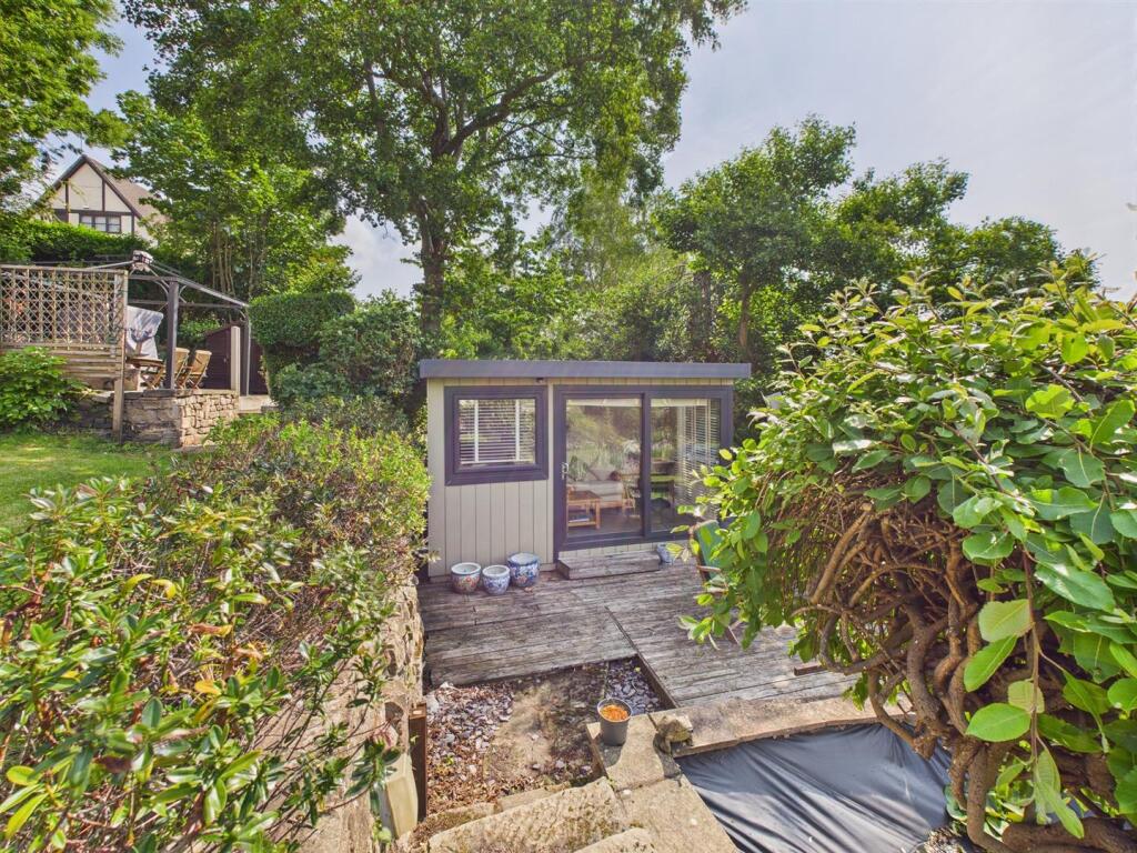 Detached Home Office / Summerhouse