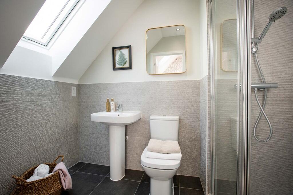 An en-suite away from the family