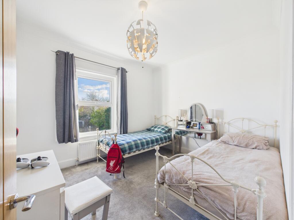 CAM03062G0-PR0215-STILL025