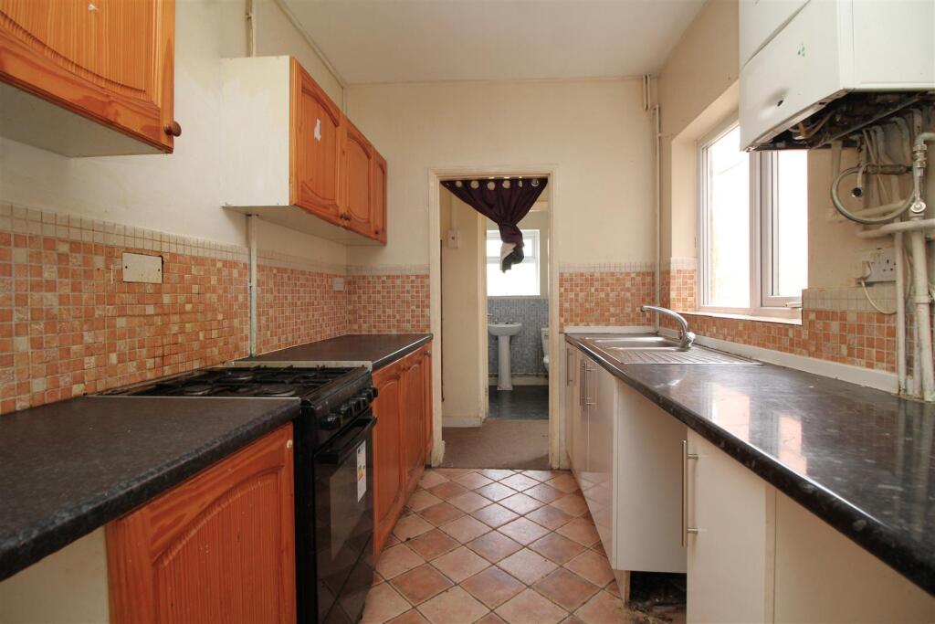 kitchen .JPG