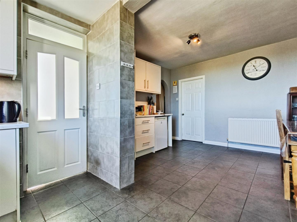 user_edited_photo-369f675a_user-edited-c547abd3-27