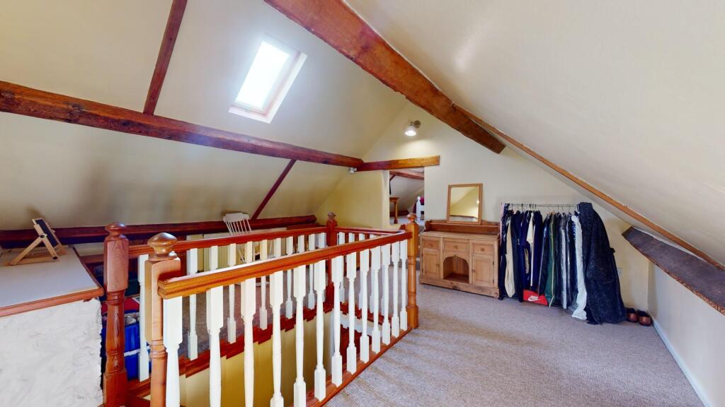 SECOND FLOOR LANDING