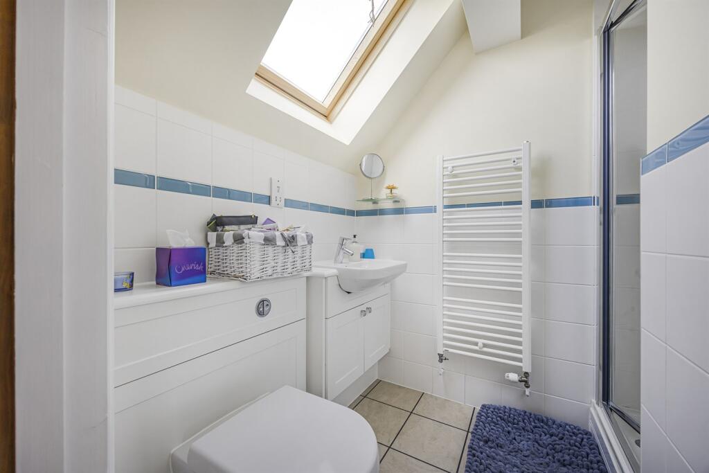 En Suite Shower Room