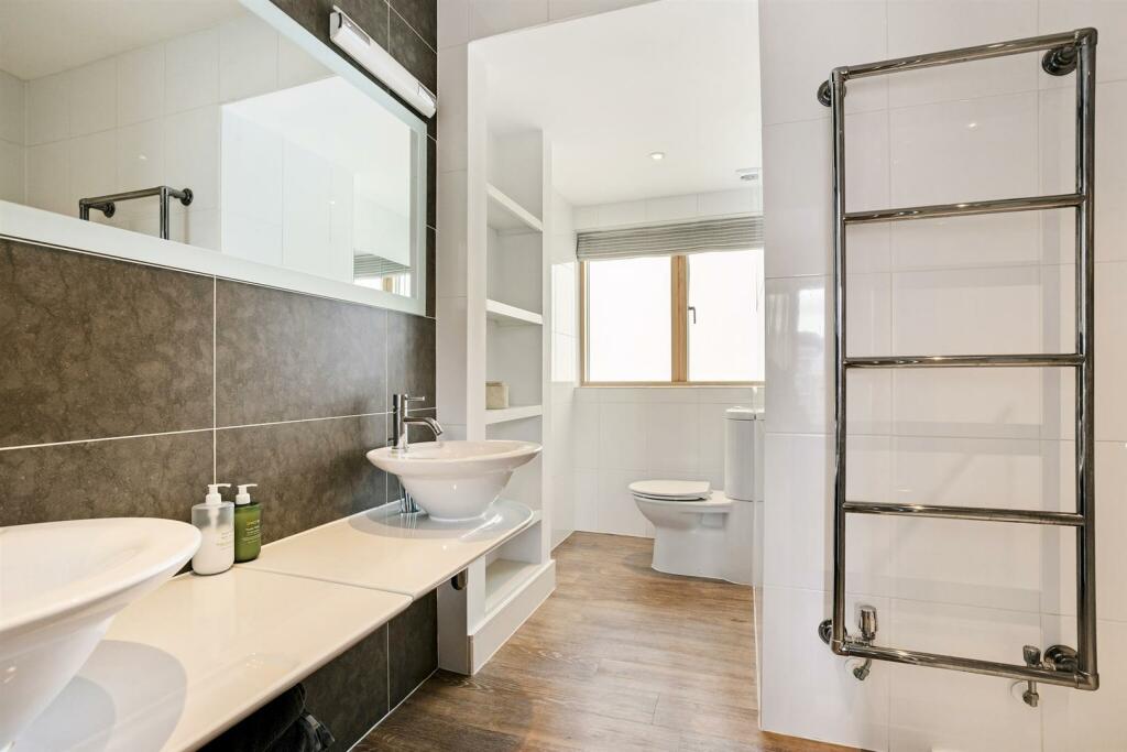64846_21 Vittoria Walk Cheltenham- (21)_low.jpg