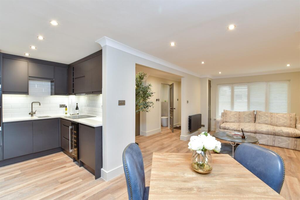 Internal Lifestyle Photograph