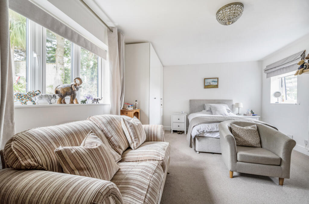 1323608-3-6890eb4...