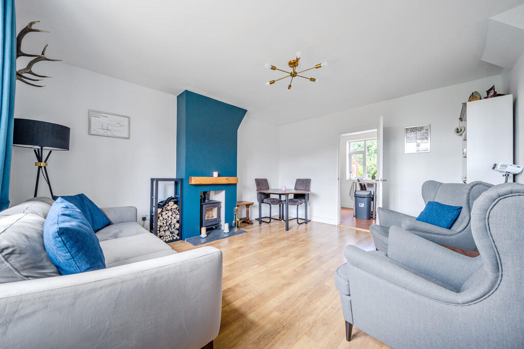 1303830-17-683dcd...