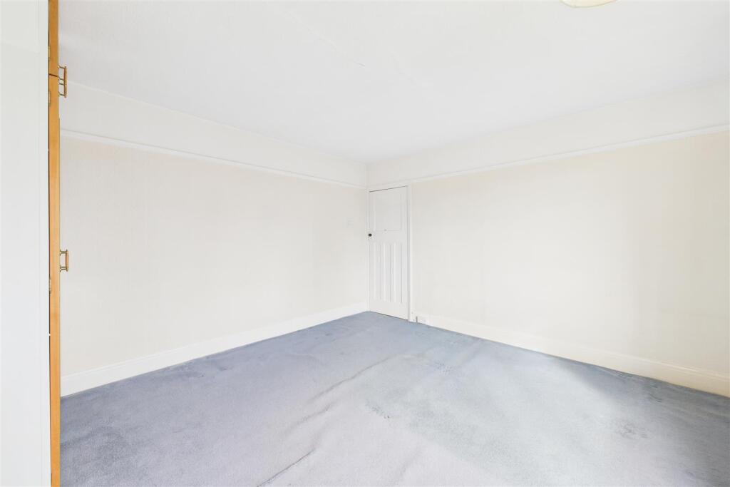 14 Dentwood Grove, Coombe Dingle, Bristol BS9 2QH 