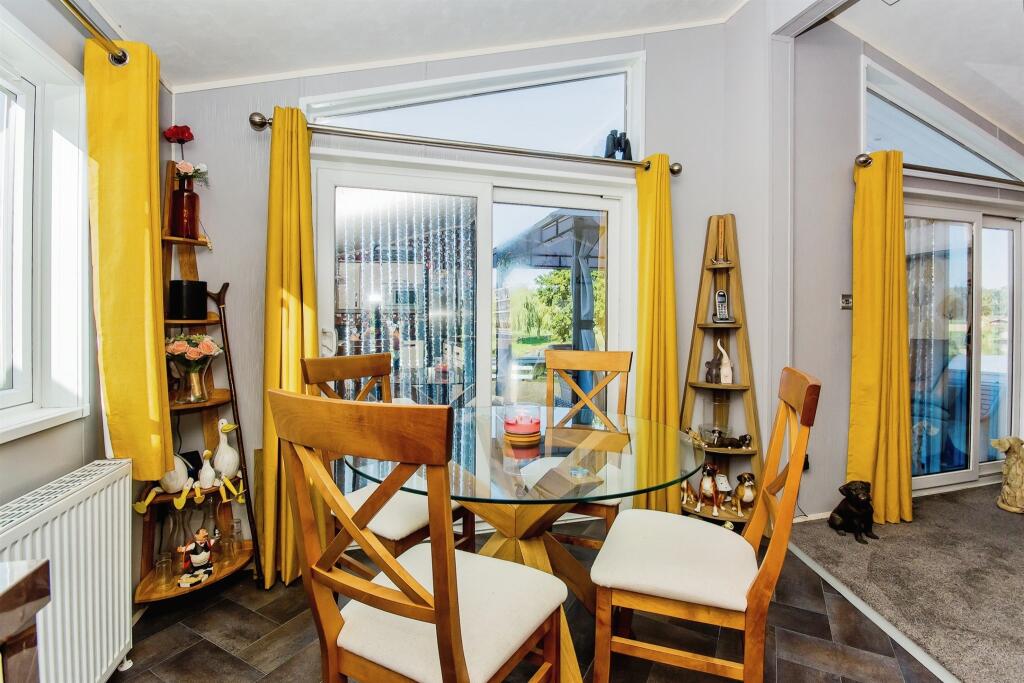 Open Plan Kitchen Diner Lounge