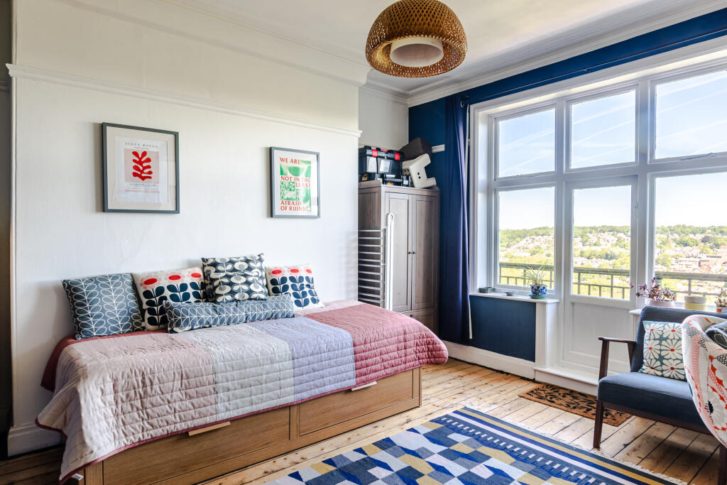 bedroom2a