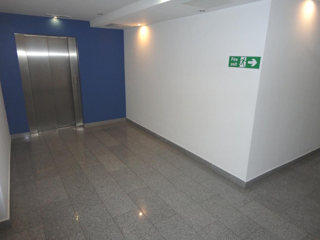 Lift to apartment/CP