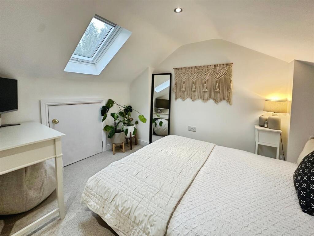 f8d36a8f--438A-9EAC-7C4A70BE75F6-85894-00001C1B0BE