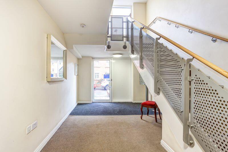 COMMUNAL ENTRANCE AREA