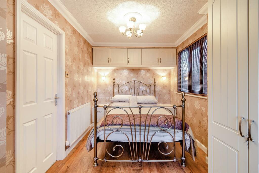 8576940-interior23.jpg