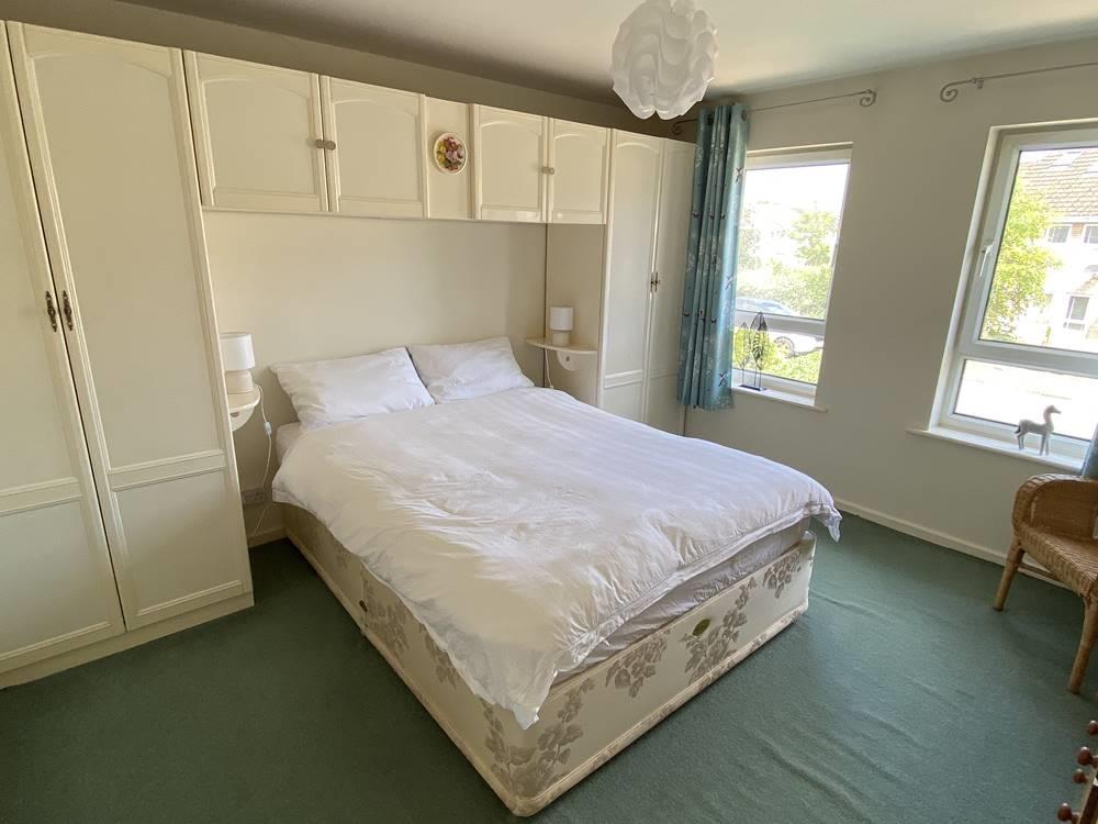 bed1.jpg