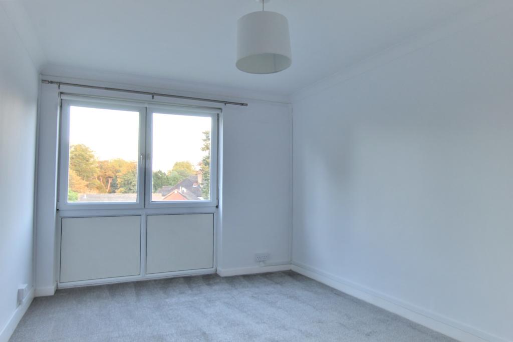 2.BEDROOM.jpg