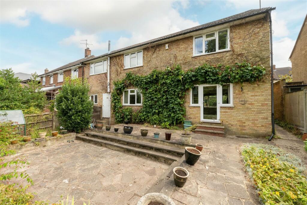 17 Benslow Rise, Hitchin-27.jpg