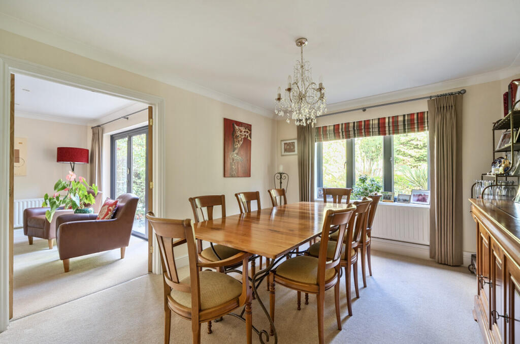 1360315-3-68da9c4...